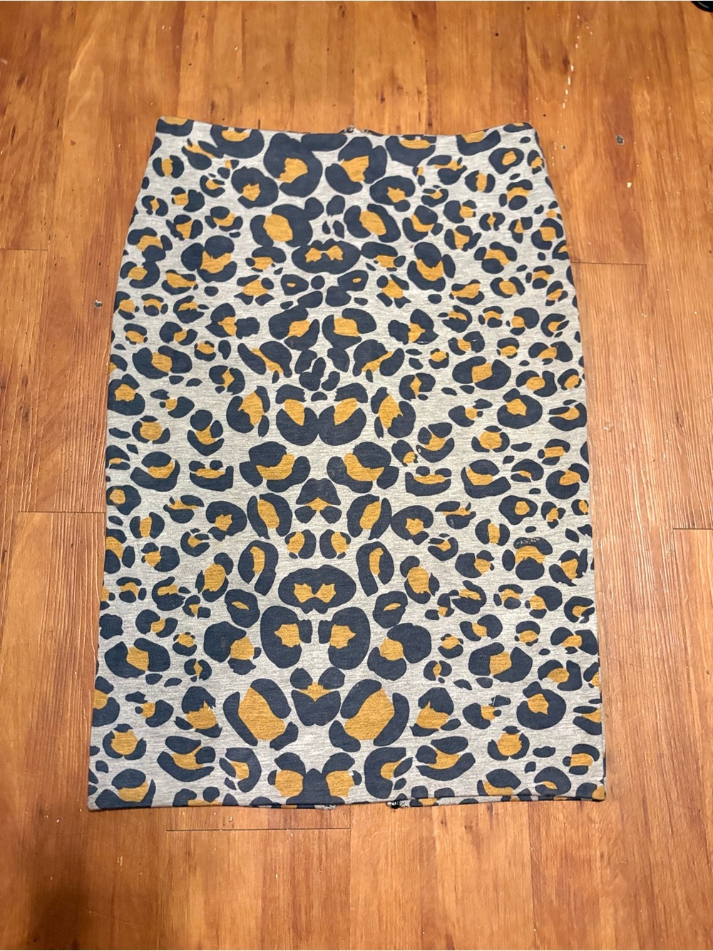 H&M Gray Leopard Print Pencil Skirt with Mustard Accents